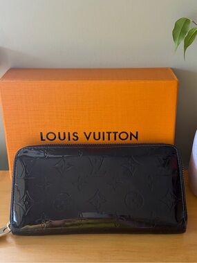 LOUIS VUITTON Monogram Vernis Zippy Long Wallet - AUTHENTIC